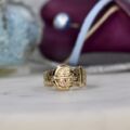 Buckle Ring in 9ct Gold
