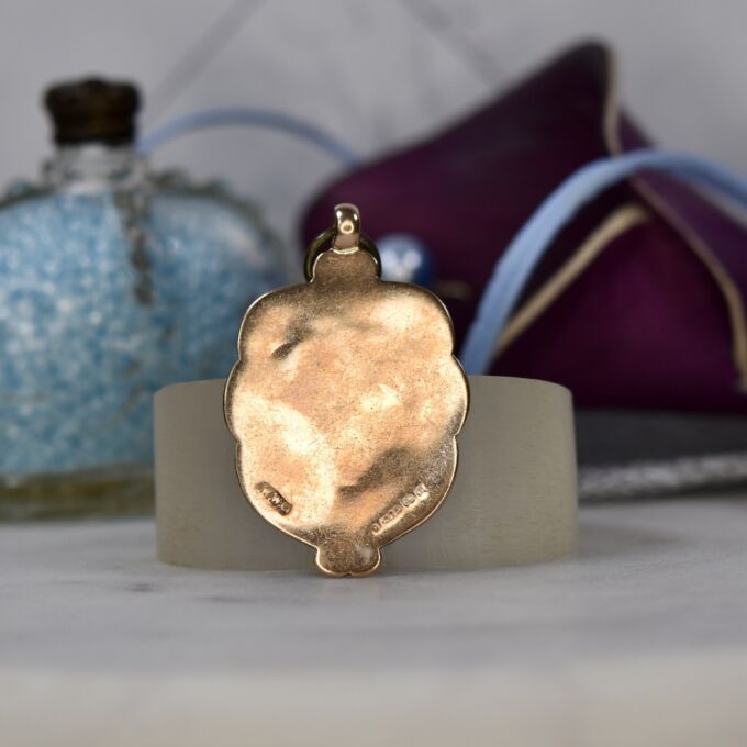 Shield Medallion Pendant in 9ct Gold