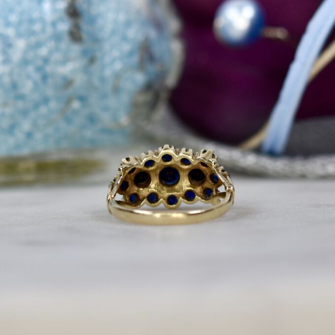 Sapphire Cluster ring in 9ct Gold
