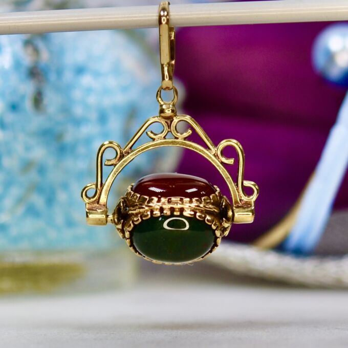 Spinner Fob Pendant in 9ct Gold