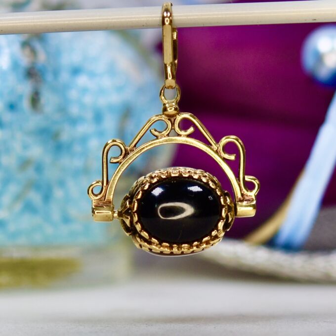 Spinner Fob Pendant in 9ct Gold