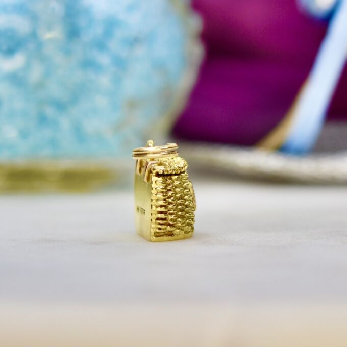 Fish Basket Picnic Hamper Basket in 9ct Gold