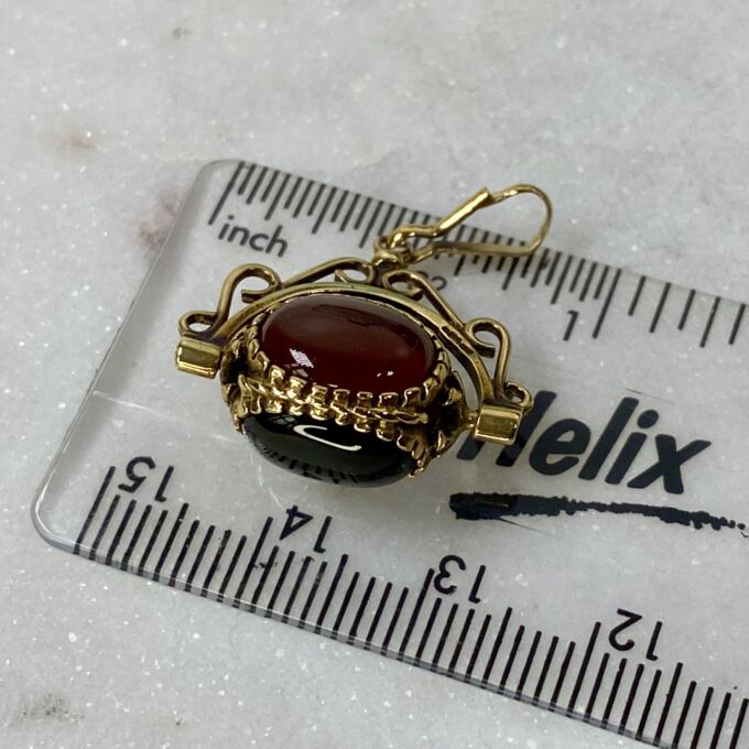 Spinner Fob Pendant in 9ct Gold