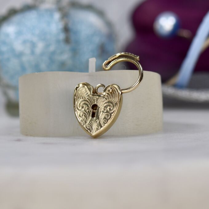 Engraved Heart Padlock in 9ct Gold