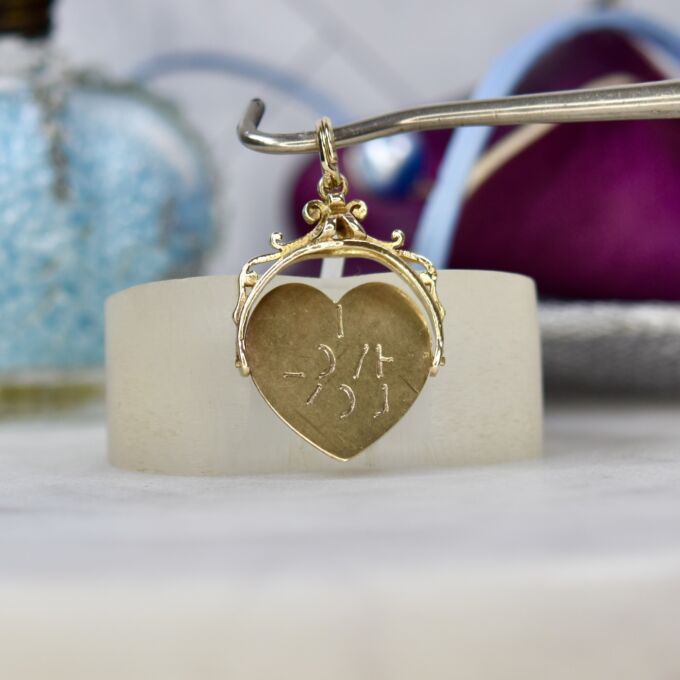 I Love You Heart Spinner Pendant in 9ct Gold