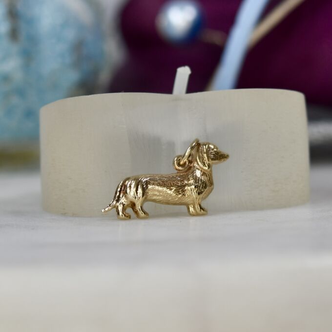 Daschund Charm Pendant in 9ct Gold
