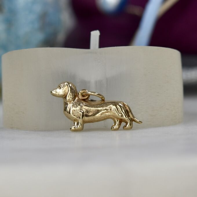 Daschund Charm Pendant in 9ct Gold