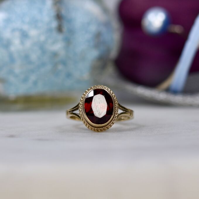 Garnet Solitaire Ring in 9ct Gold
