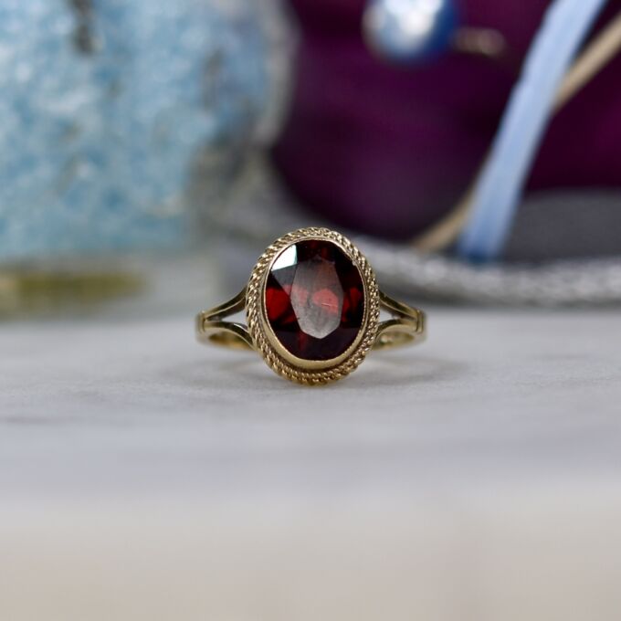 Garnet Solitaire Ring in 9ct Gold