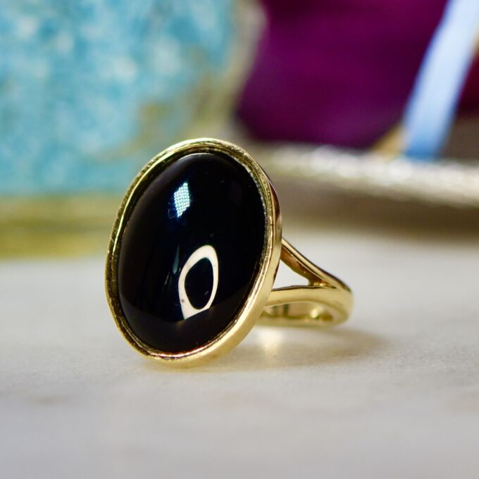 Onyx Solitaire Ring in 9ct Gold