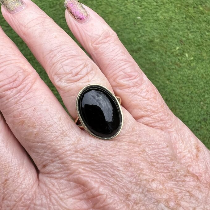 Onyx Solitaire Ring in 9ct Gold