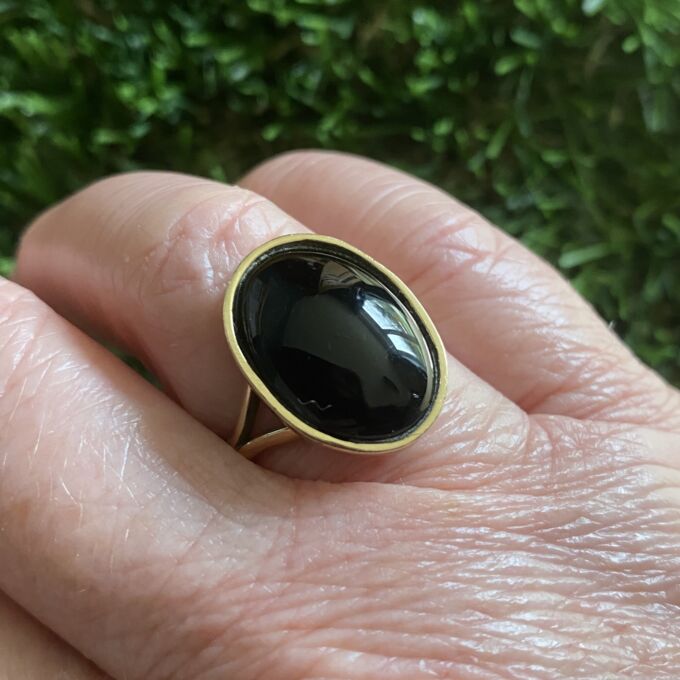 Onyx Solitaire Ring in 9ct Gold