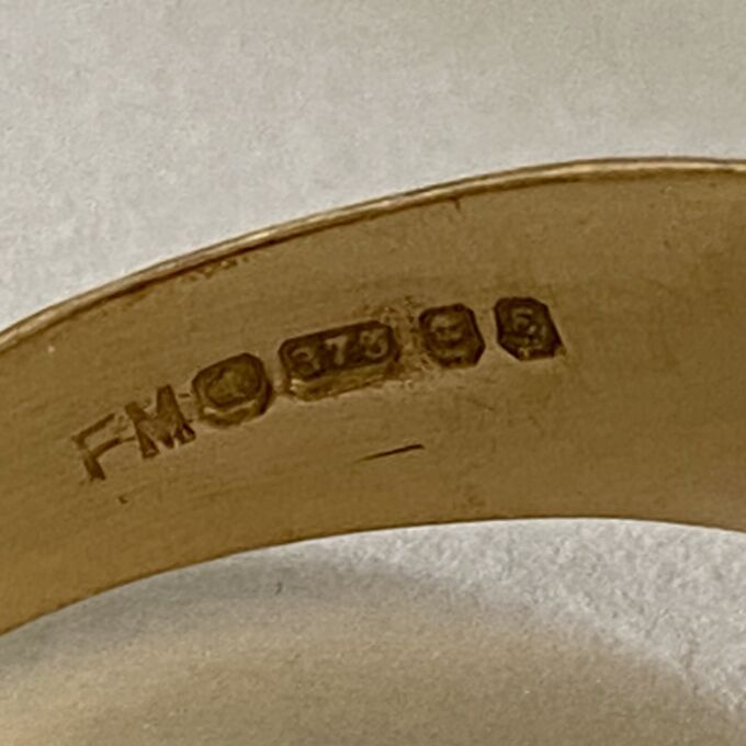 Ornate Buckle Ring in 9ct Gold