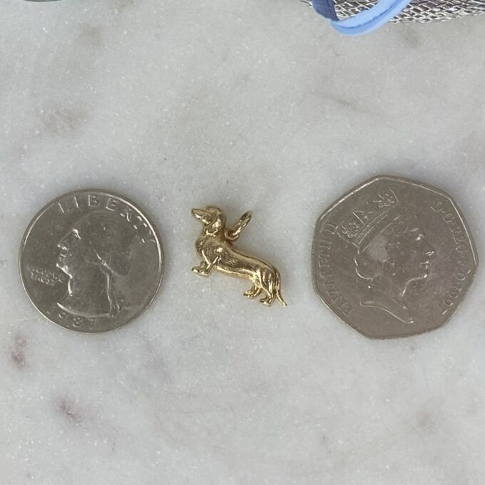 Daschund Charm Pendant in 9ct Gold