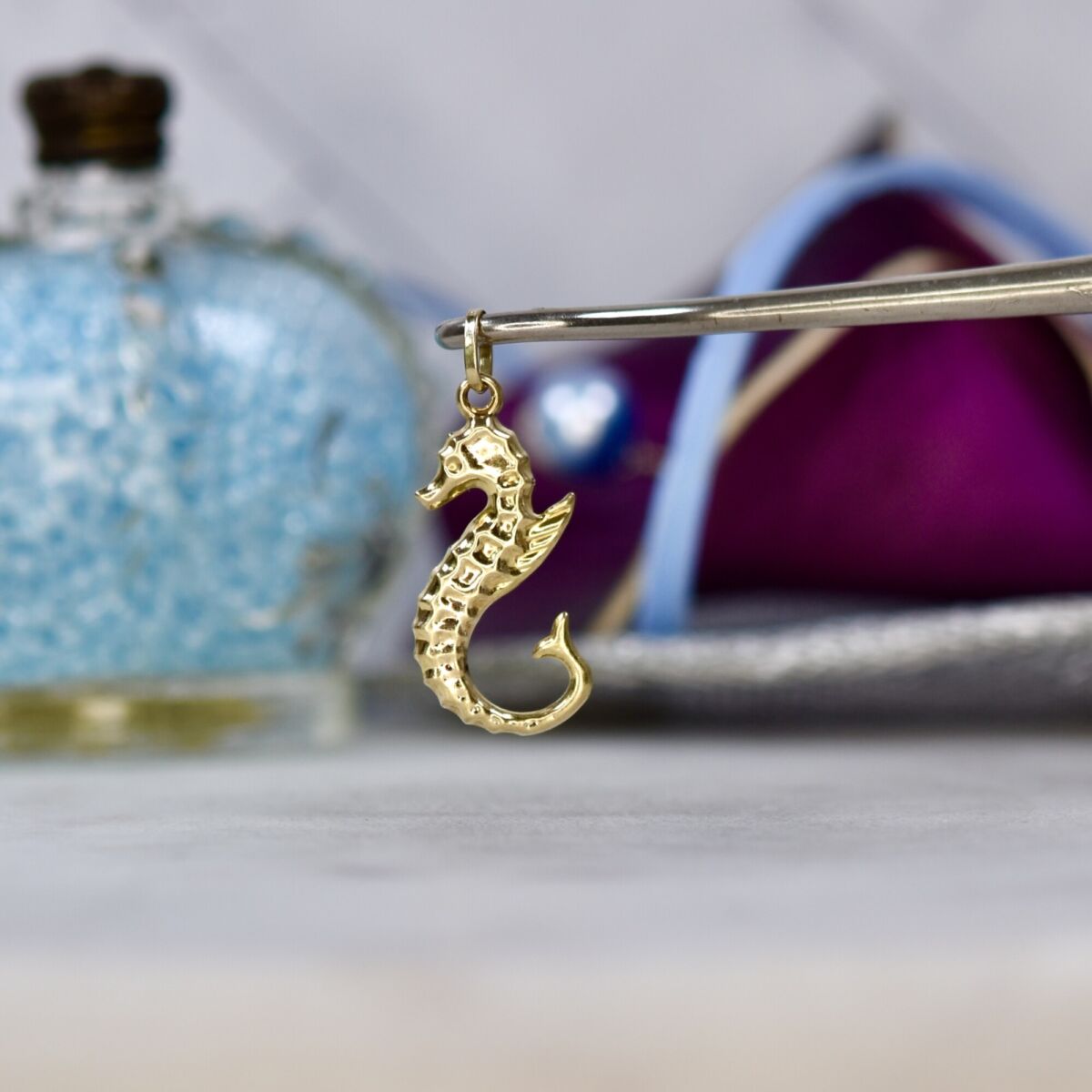 Buy Seahorse Charm in 14K Yellow Gold Online | Arnold Jewelers