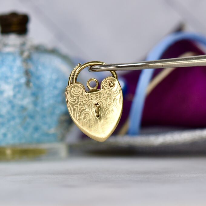 Engraved Heart Padlock in 9ct Gold