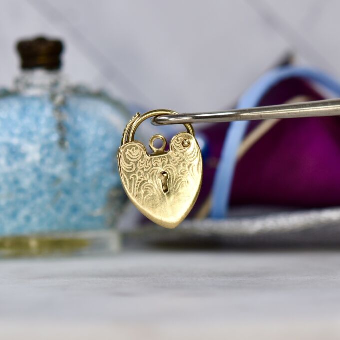 Engraved Heart Padlock in 9ct Gold