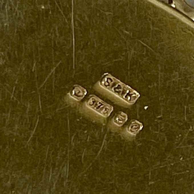 Engraved Heart Padlock in 9ct Gold