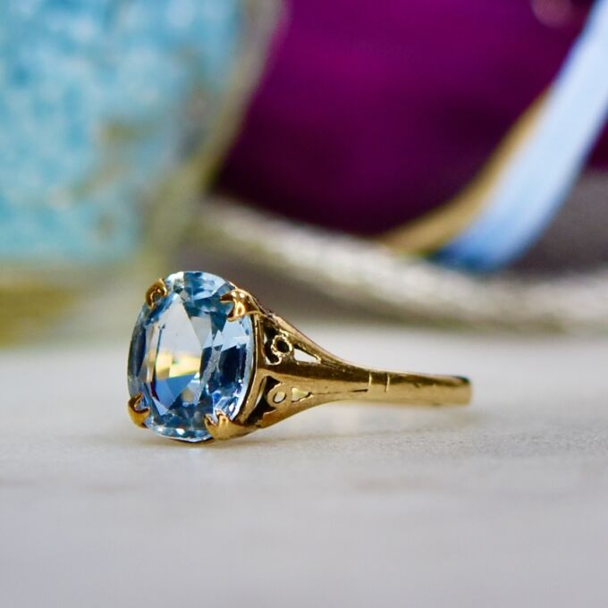 Synthetic Spinel Ring in 9ct Gold