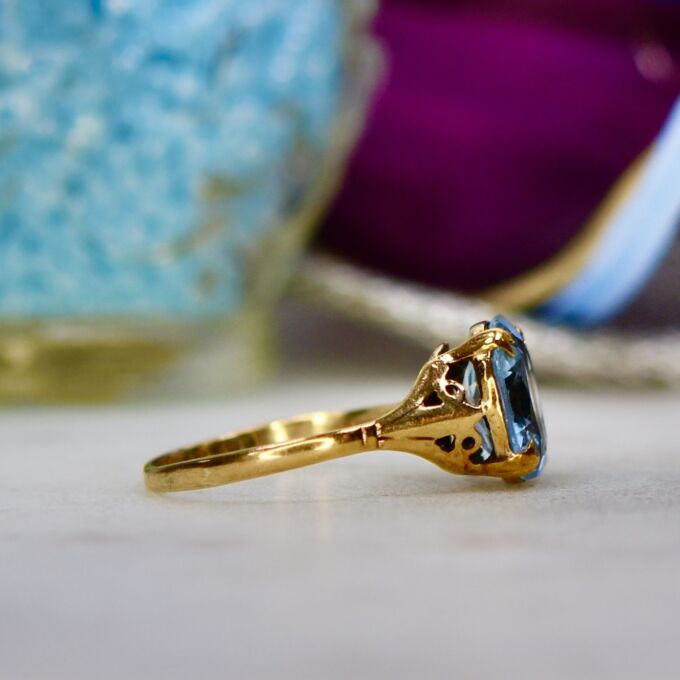 Synthetic Spinel Ring in 9ct Gold
