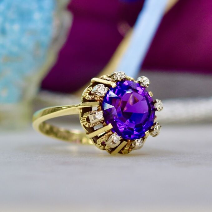 Amethyst and Diamond Ring in 14ct Gold