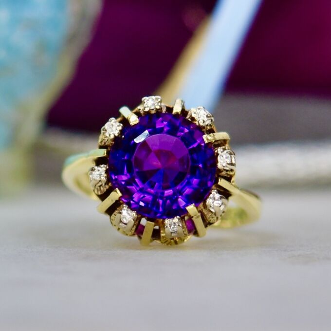 Amethyst and Diamond Ring in 14ct Gold
