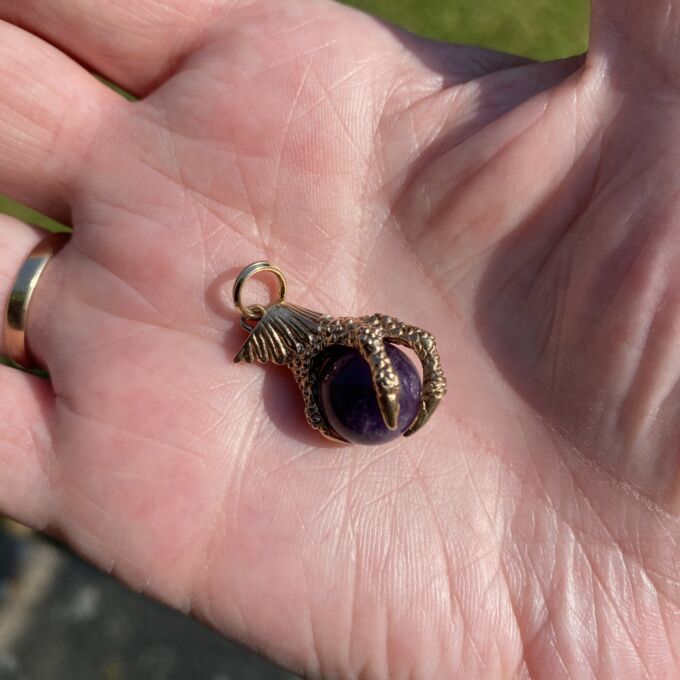 Claw Talon with Amethyst Ball in 9ct Gold