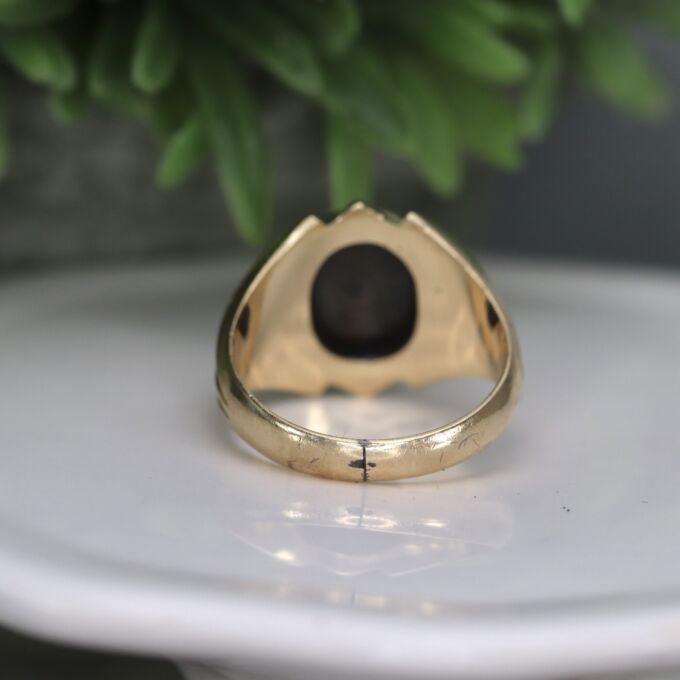Synthetic Black Star Sapphire Ring in 10ct Gold