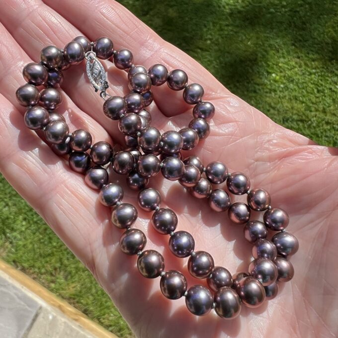 Freshwater Aubergine Pearl Necklace with 14ct Gold Clasp