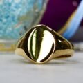 Oval Signet Ring in 9ct Gold