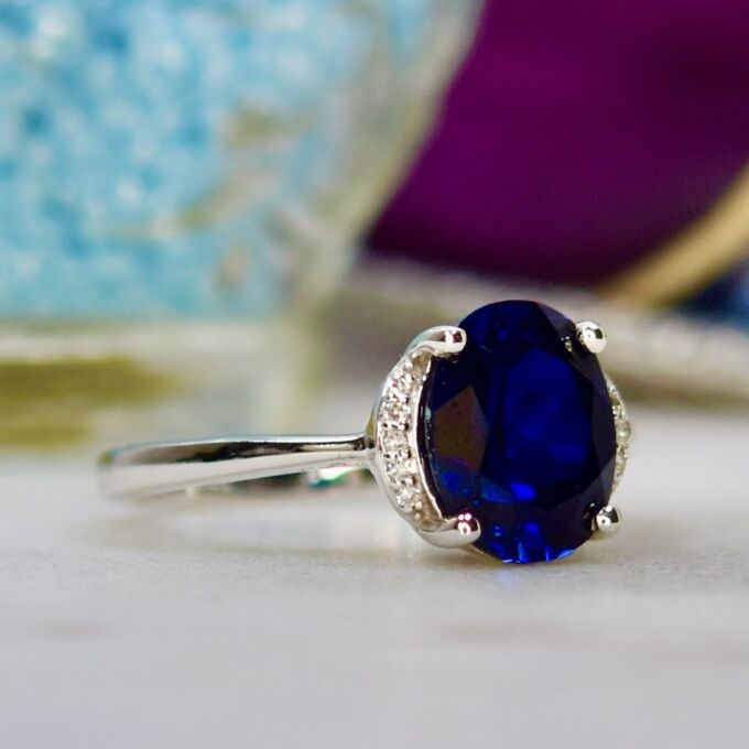 Lab Grown Synthetic Sapphire Ring in 10ct Gold
