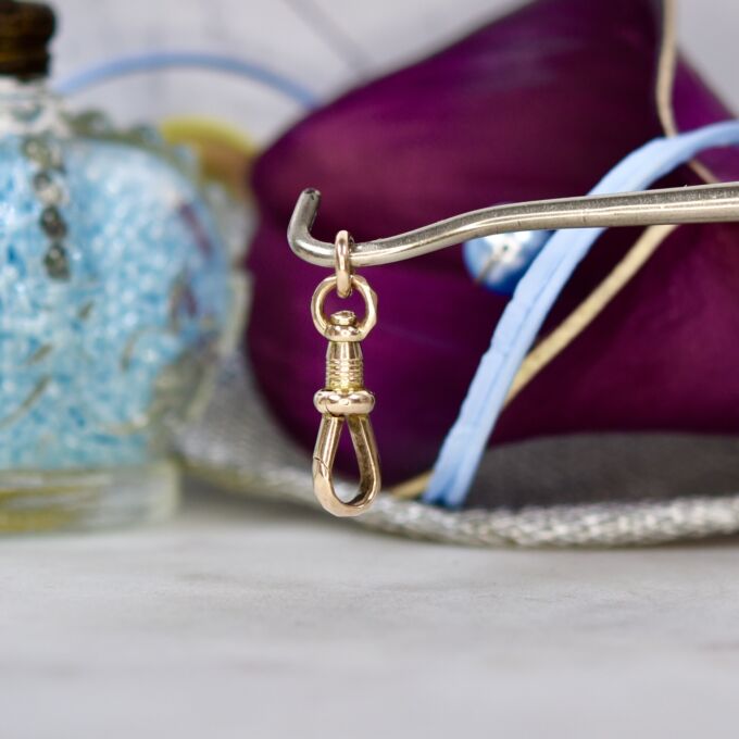 Diamond Pattern Dog Clip in 9ct Rose Gold