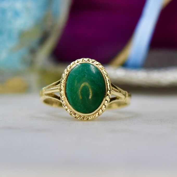 Malachite Solitaire Ring in 9ct Gold