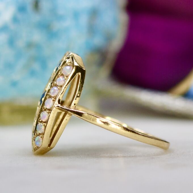 Sapphire, Opal and Diamond RIng in 9ct Gołd