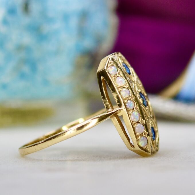 Sapphire, Opal and Diamond RIng in 9ct Gołd
