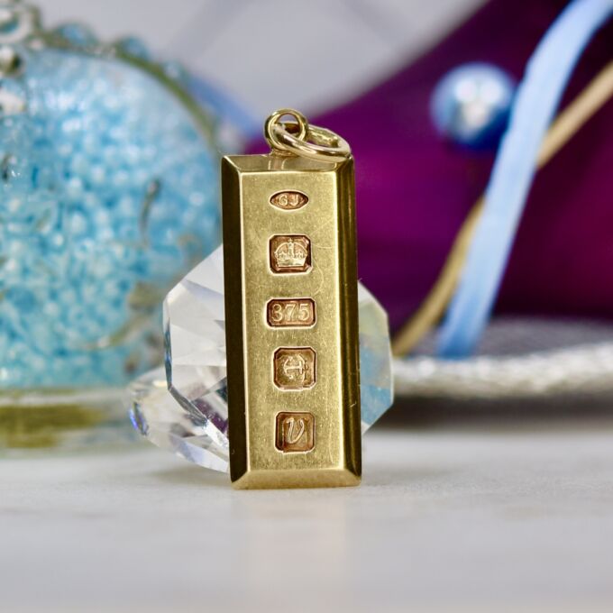 Ingot Pendant in 9ct Gold