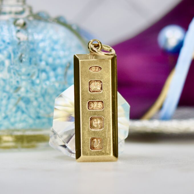 Ingot Pendant in 9ct Gold