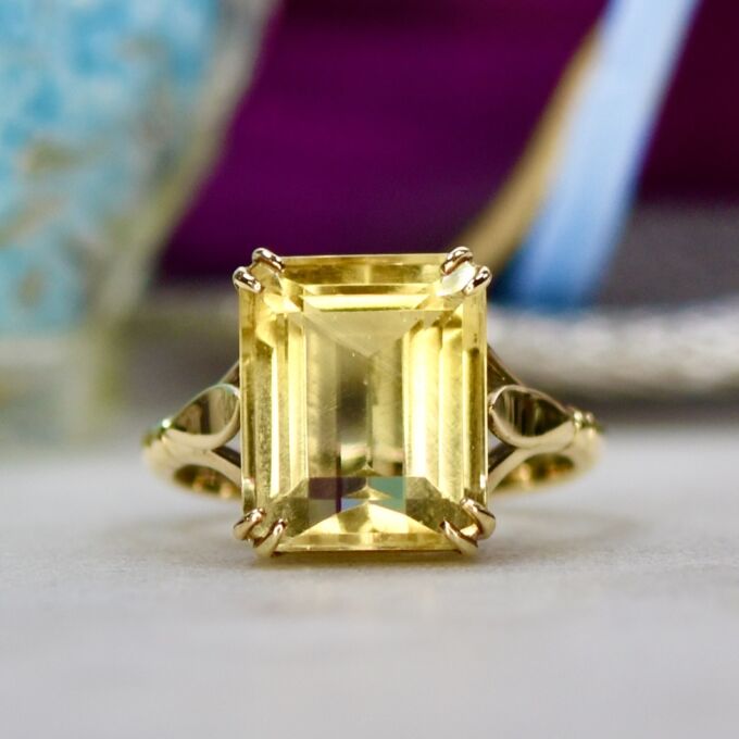 Citrine Solitaire Ring in 9ct Gold