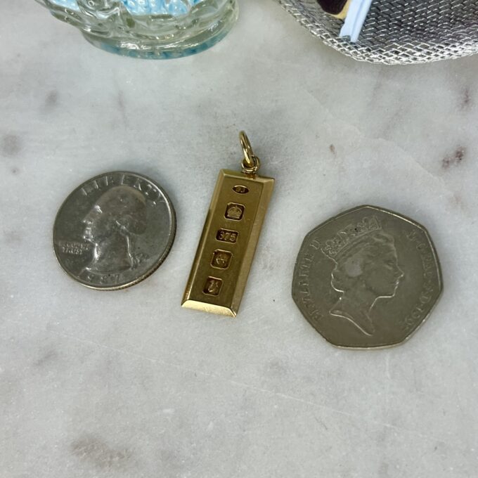 Ingot Pendant in 9ct Gold