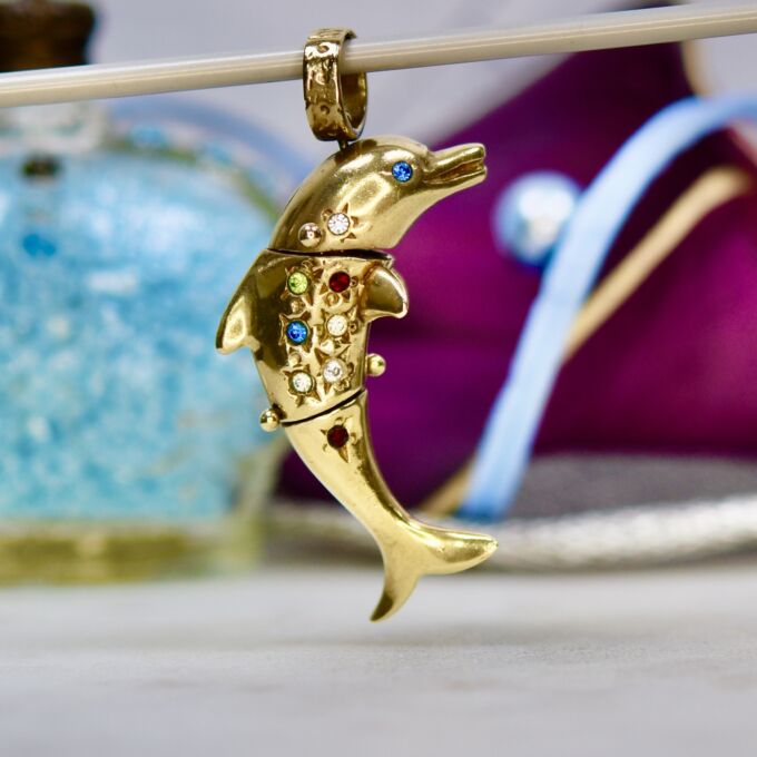 Bejewelled Dolphin Pendant in 9ct Gold