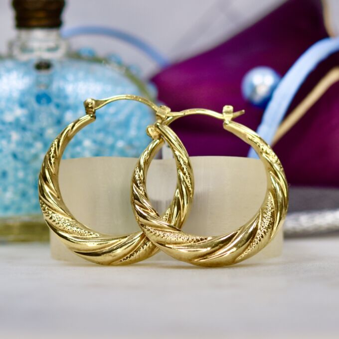 Twist Hoop Earrings in 9ct Gold