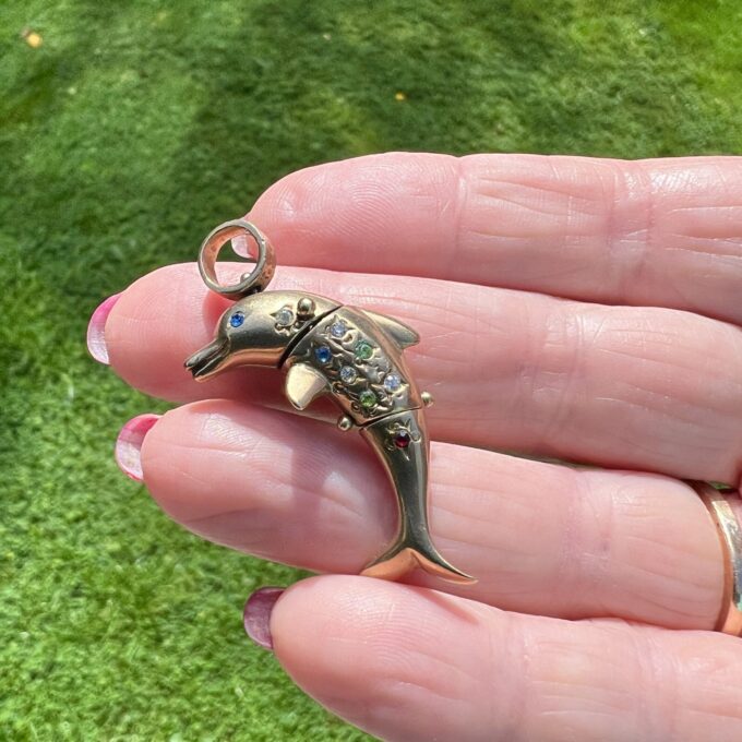 Bejewelled Dolphin Pendant in 9ct Gold