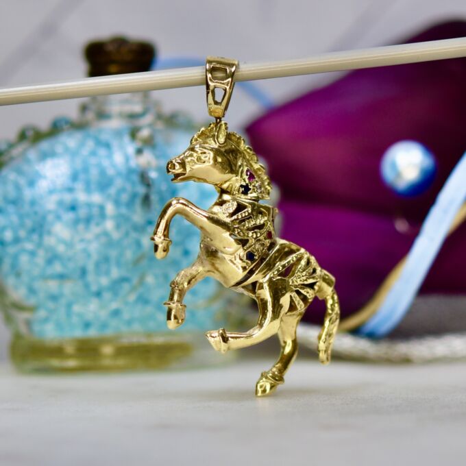 Articulated Horse Pendant in 9ct Gold