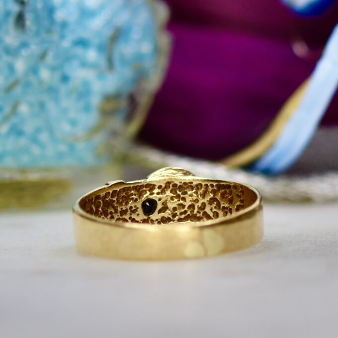 Garnet Set Buckle Ring in 9ct Gold