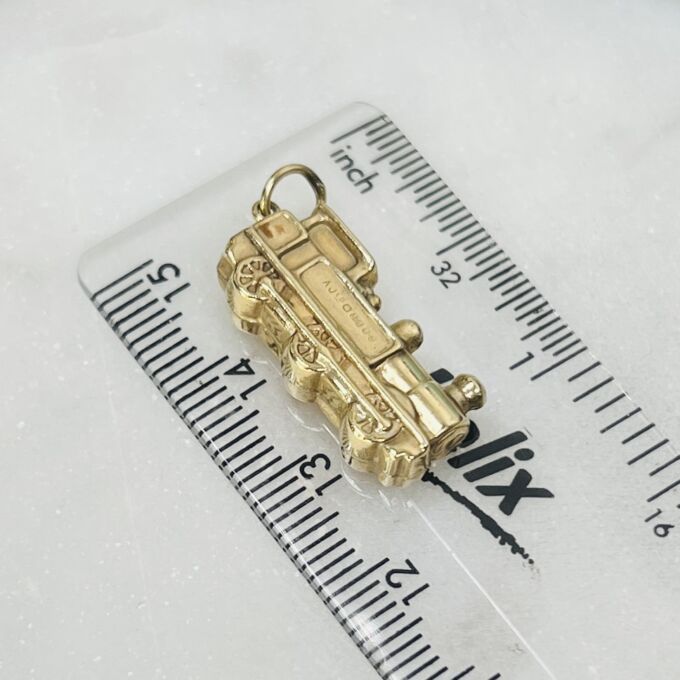 Steam Train Locomotive Pendant in 9ct Gold