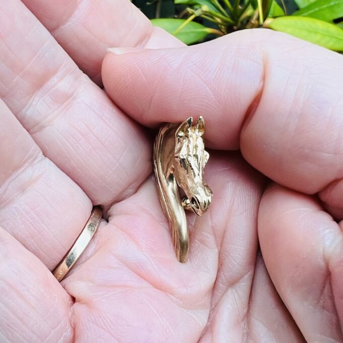 Designer Arabian Horse Head Brooch in 9ct Gold