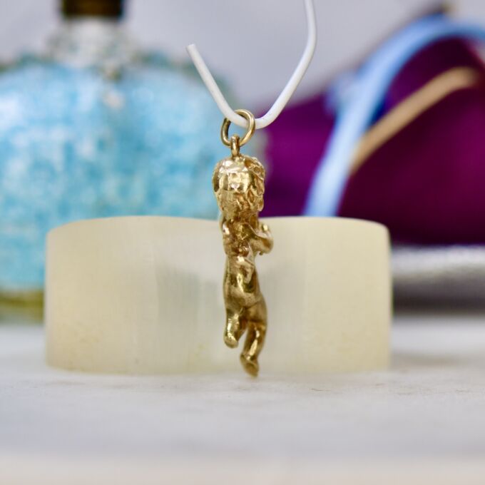 Cupid Pendant in 9ct Gold