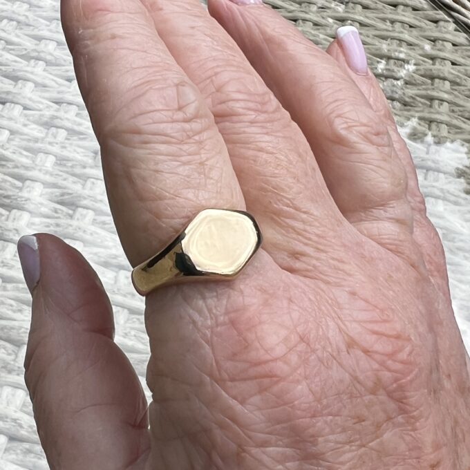 Heavyweight Hexagon Plain Polished Signet Ring in 9ct Gold