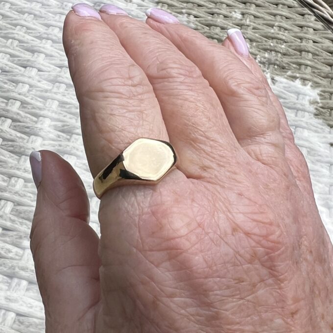 Heavyweight Hexagon Plain Polished Signet Ring in 9ct Gold