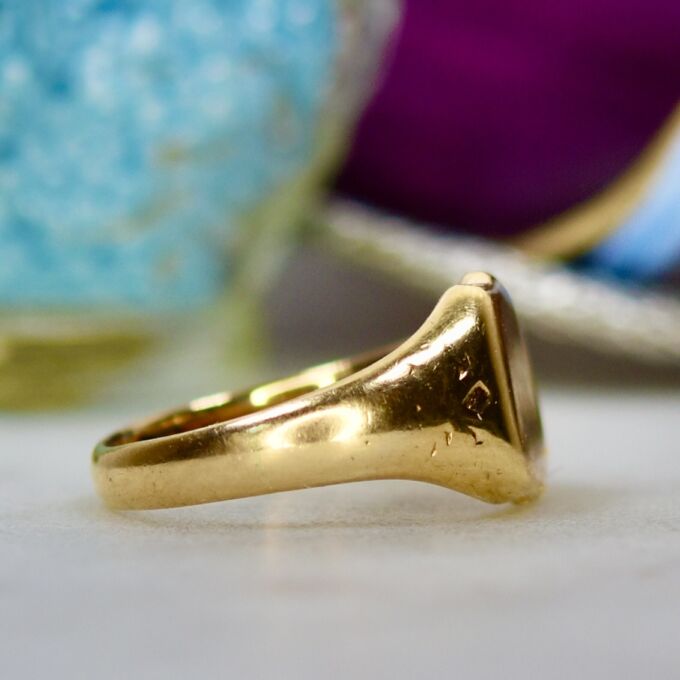 Heavyweight Shield Signet Ring in 9ct Gold